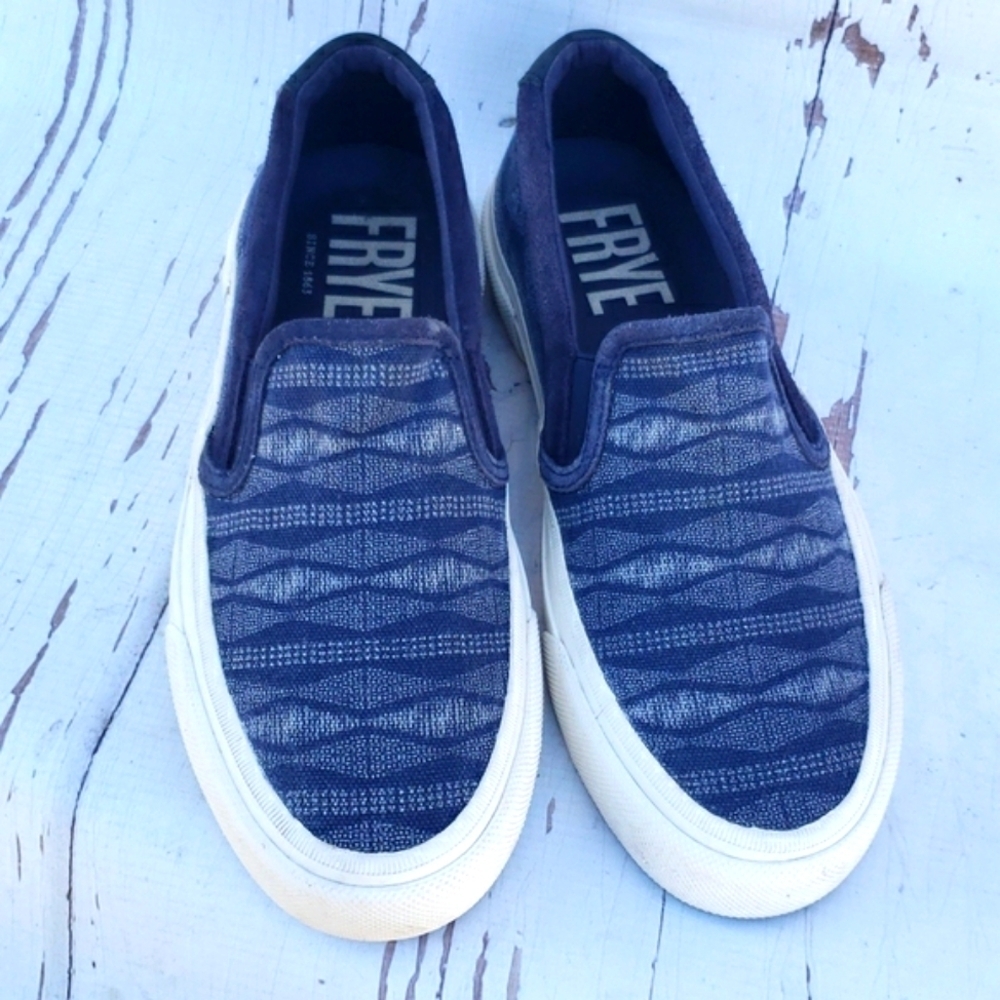 Frye mens 8.5 blue canvas loafers